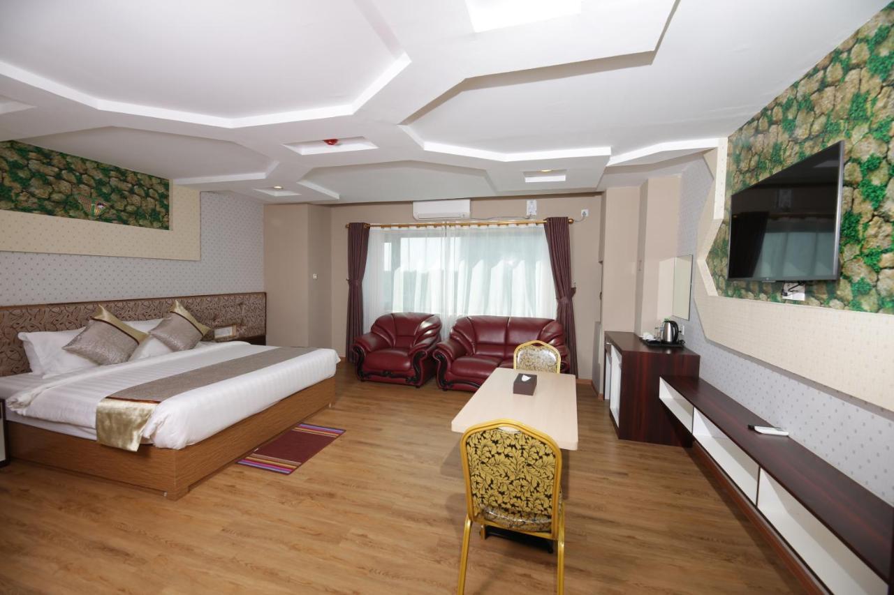 เอชพลัส โฮเต็ล ย่างกุ้ง Hotel ภายนอก รูปภาพ